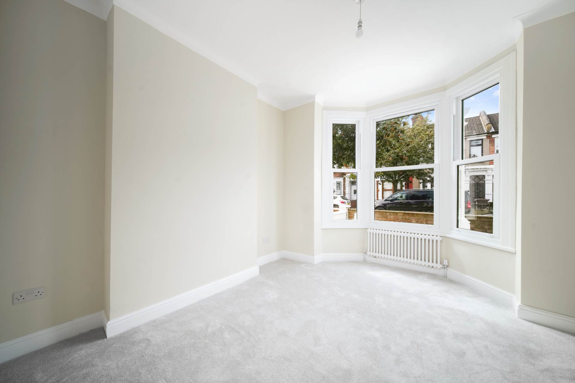 Leasowes Road, Leyton, E10, Image 13