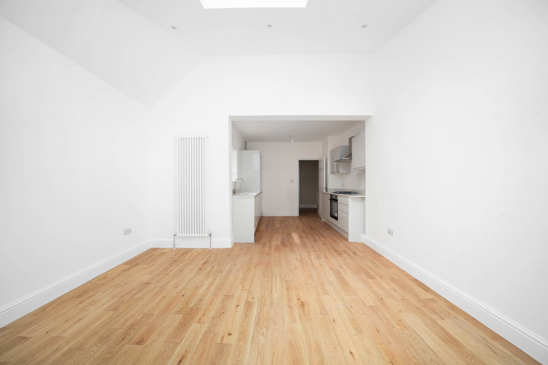 Leasowes Road, Leyton, E10, Image 4