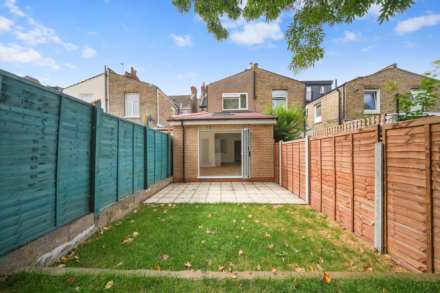 Leasowes Road, Leyton, E10, Image 17