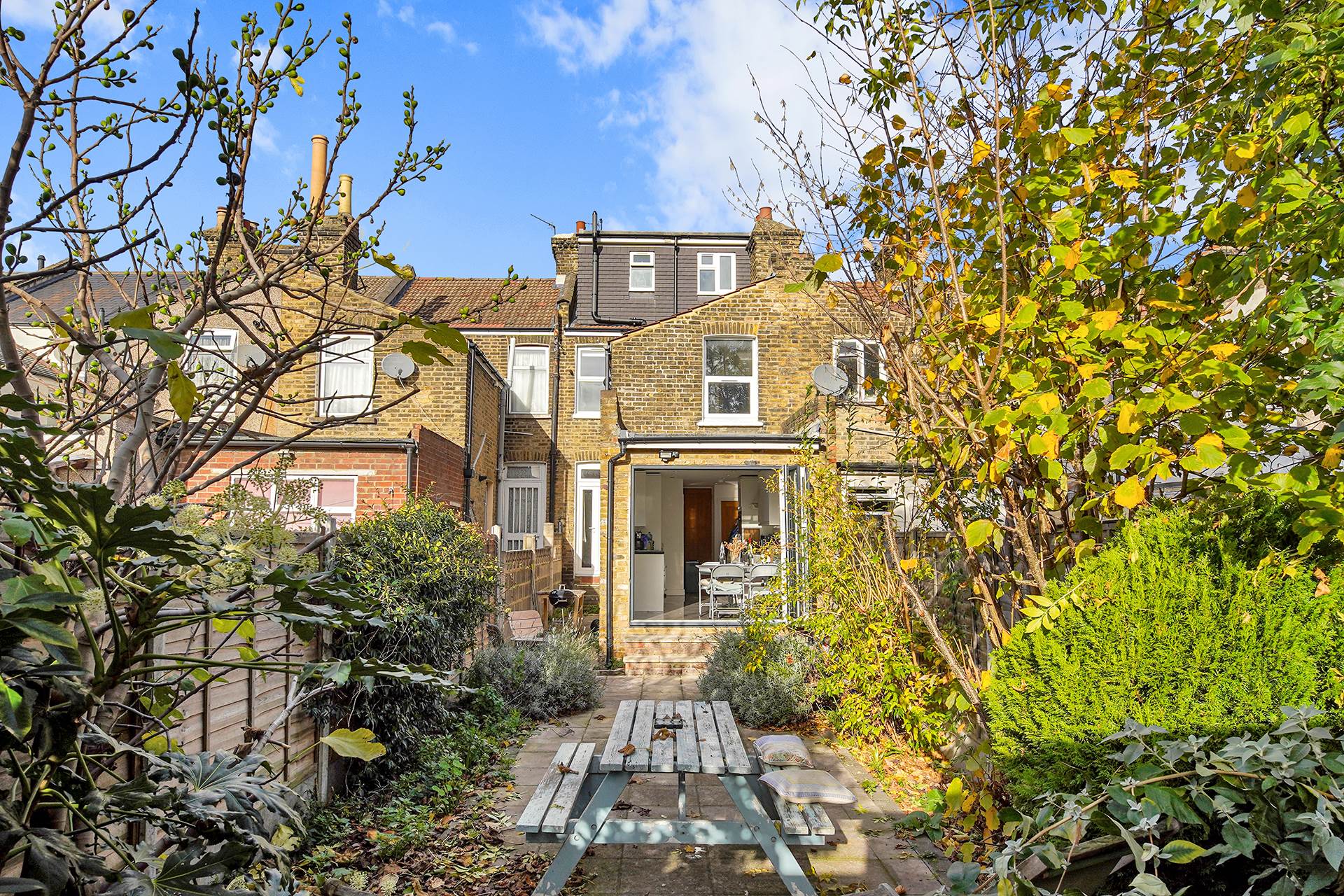 Nutfield Road, Leyton, E15, Image 6