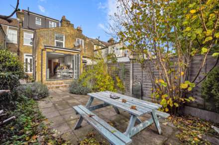 Nutfield Road, Leyton, E15, Image 18