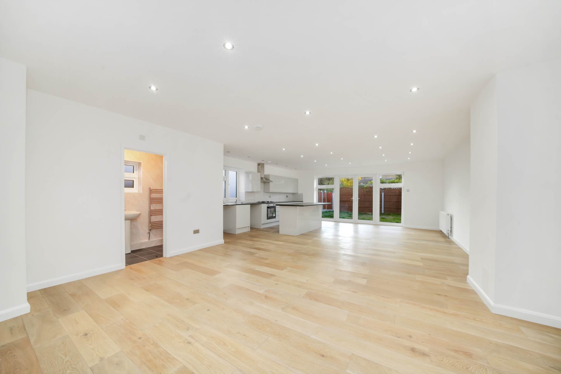 Grosvenor Road, Leyton, E10, Image 4