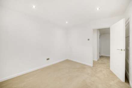 Grosvenor Road, Leyton, E10, Image 16