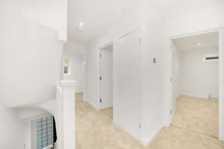 Grosvenor Road, Leyton, E10, Image 17