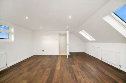 Grosvenor Road, Leyton, E10, Image 21