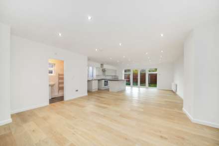 Grosvenor Road, Leyton, E10, Image 4