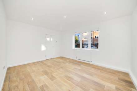 Grosvenor Road, Leyton, E10, Image 5