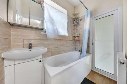 Albert Road, London, E10, Image 11
