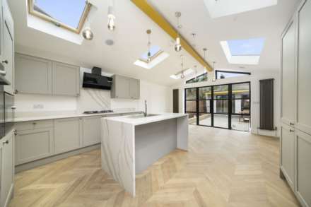 Leyton Park Road, Leyton, E10, Image 14