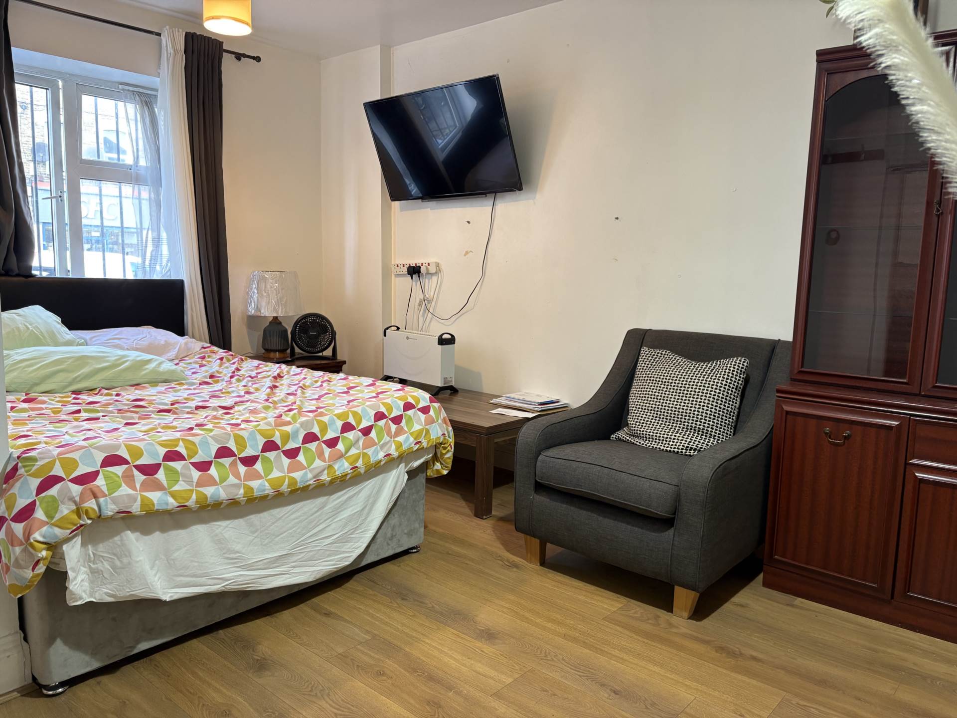 Barking Road, Canning Town, Newham, Image 2