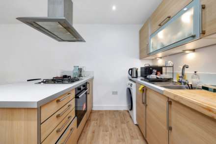 Maud Road, Leyton E10, Image 8