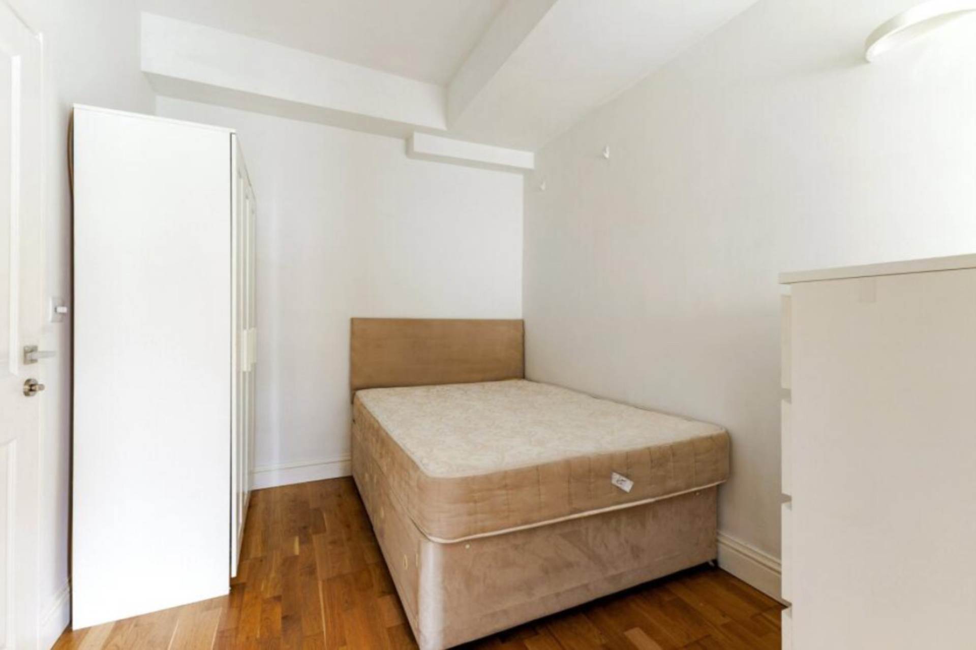 Montana Road, SW17, Image 6