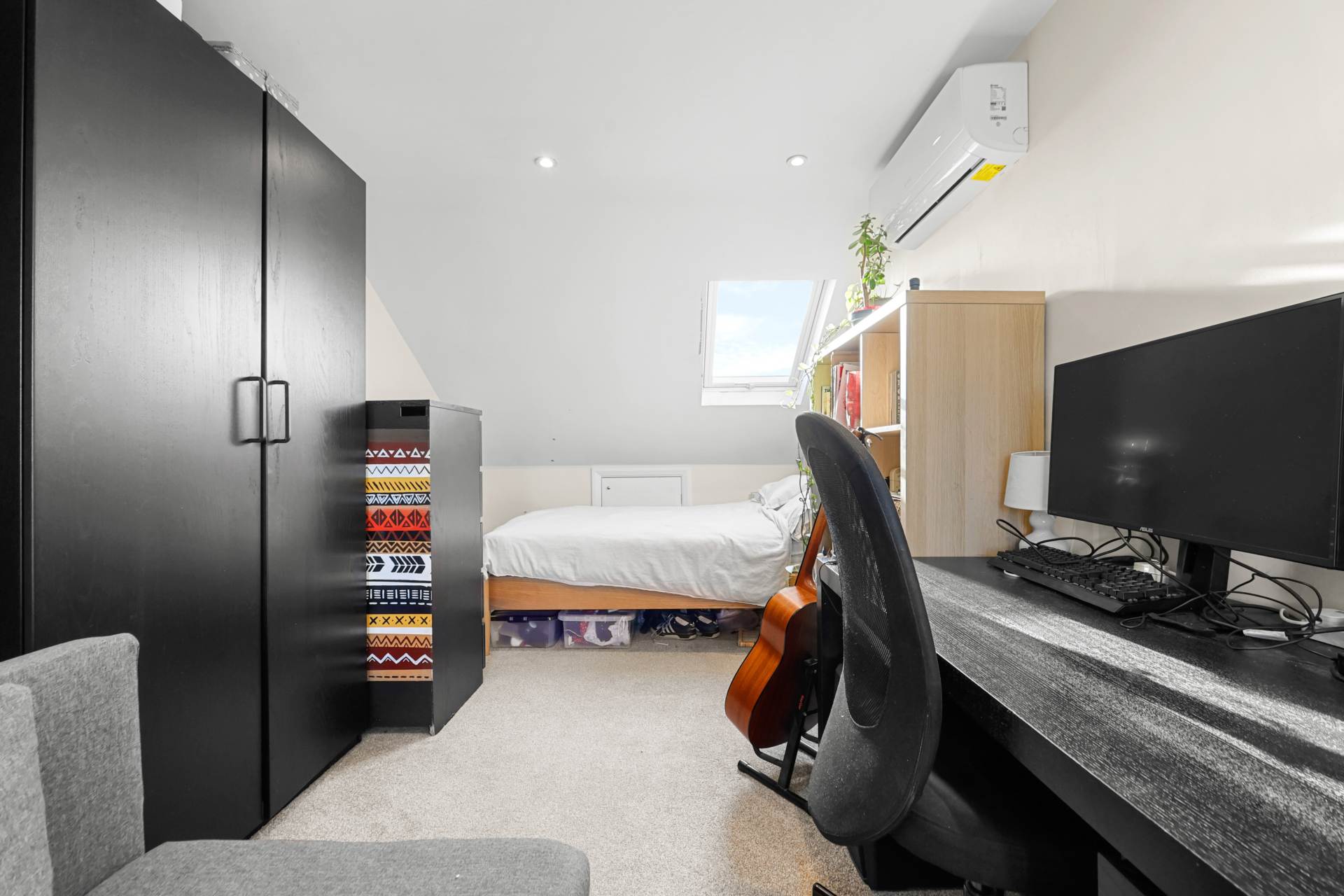 Lyndhurst Drive, Leyton, E10, Image 17