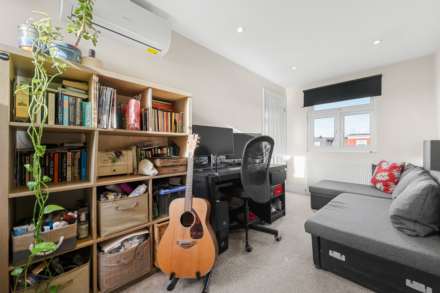 Lyndhurst Drive, Leyton, E10, Image 16