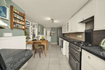 Murchison Road, London, E10, Image 10
