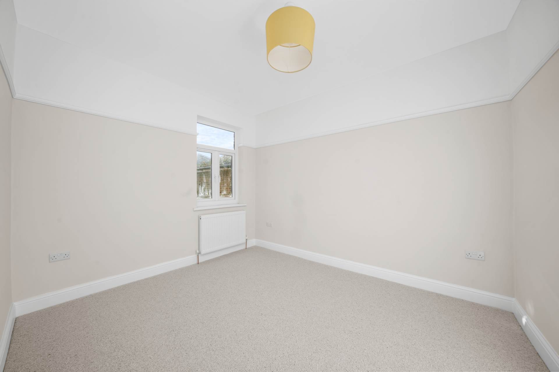 Simmonds Road, Leyton, E10, Image 14