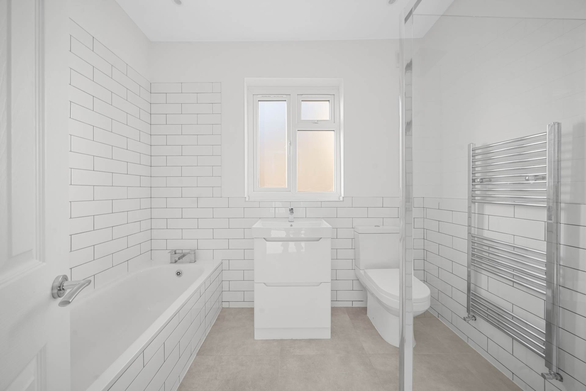 Simmonds Road, Leyton, E10, Image 16