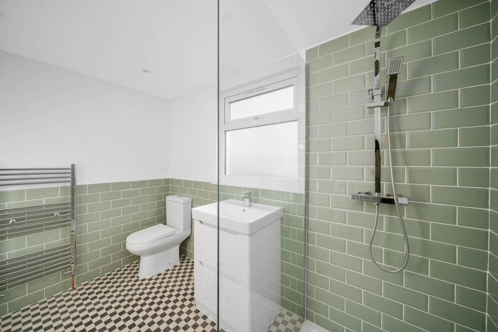 Simmonds Road, Leyton, E10, Image 23