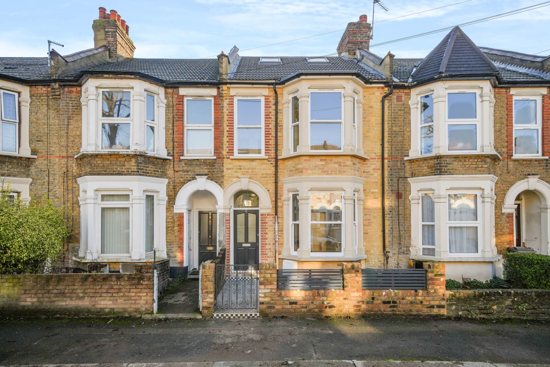Simmonds Road, Leyton, E10, Image 27