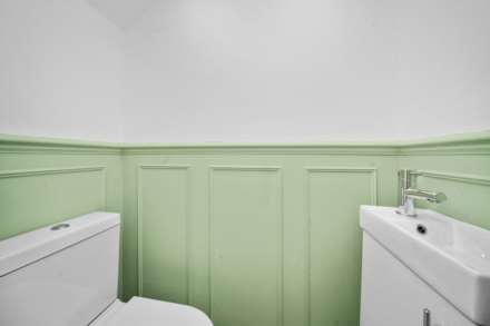 Simmonds Road, Leyton, E10, Image 10