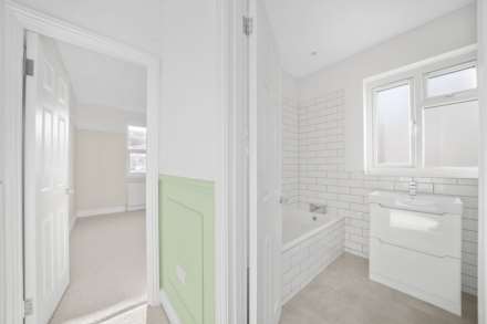 Simmonds Road, Leyton, E10, Image 15