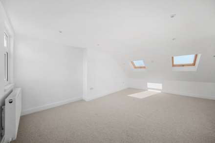 Simmonds Road, Leyton, E10, Image 19