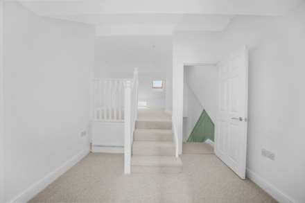 Simmonds Road, Leyton, E10, Image 22