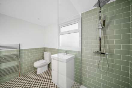 Simmonds Road, Leyton, E10, Image 23