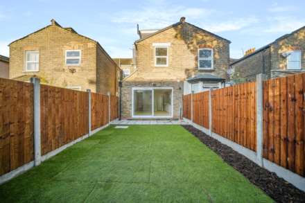 Simmonds Road, Leyton, E10, Image 26