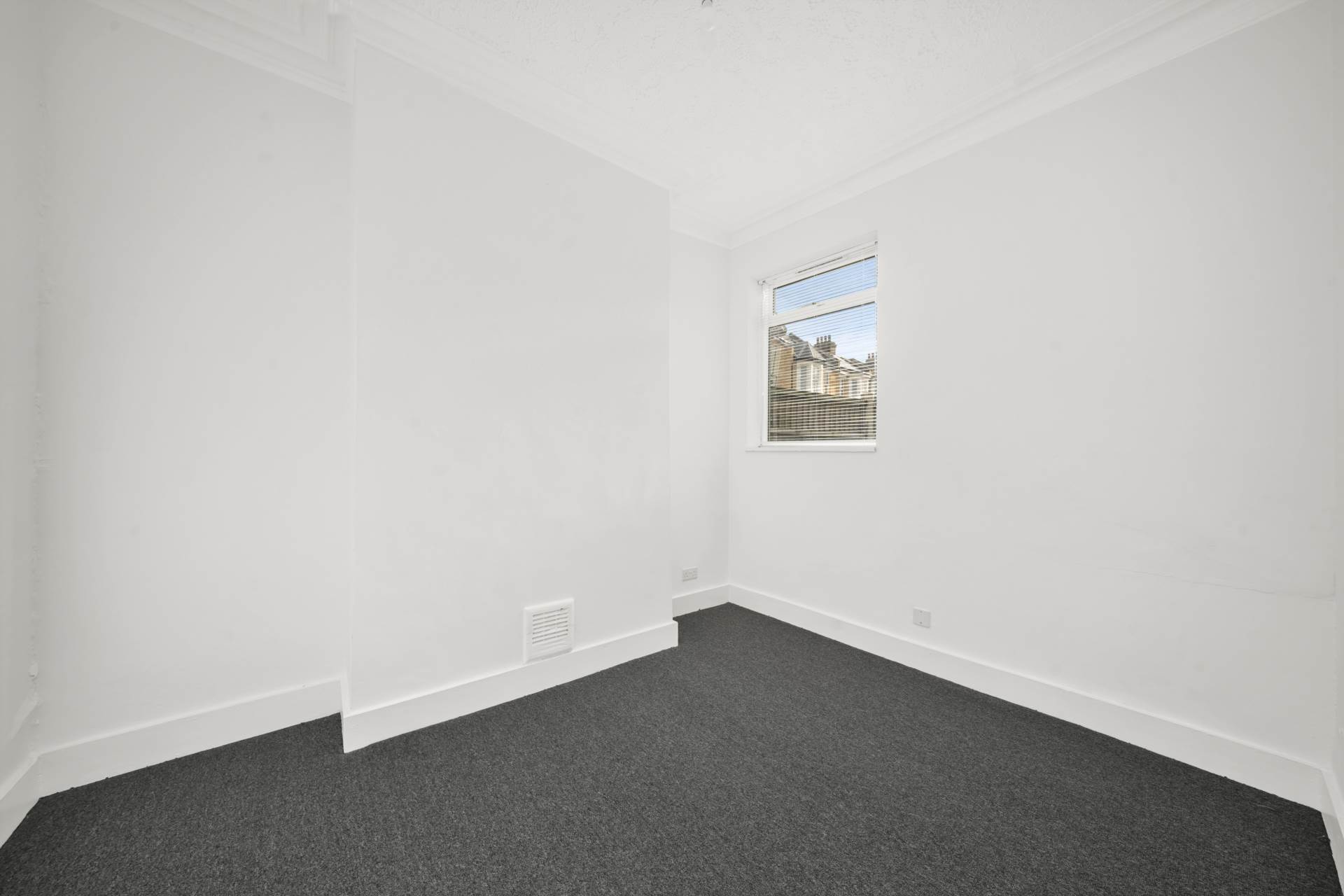 Sunnyside Road, Leyton, E10, Image 6