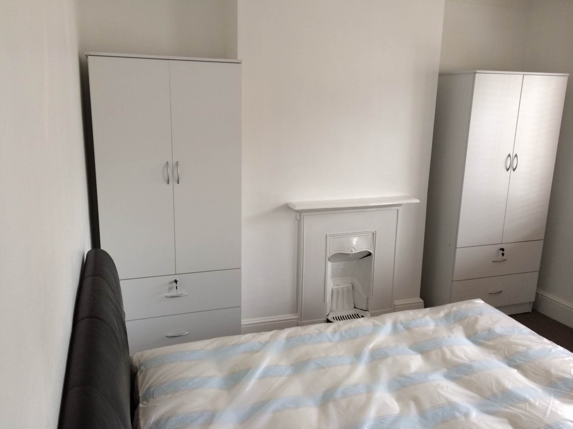 Whalebone Avenue, Chadwell Heath, Image 8