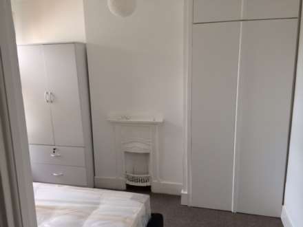 Whalebone Avenue, Chadwell Heath, Image 10