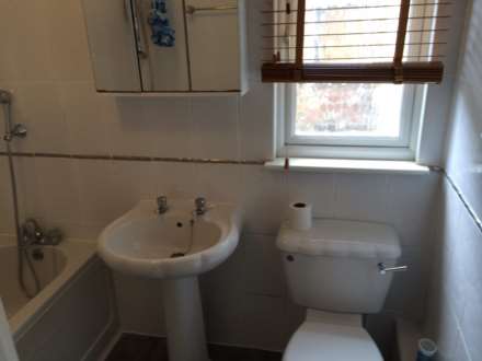 Whalebone Avenue, Chadwell Heath, Image 11