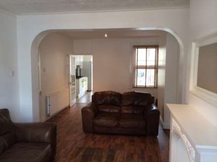 Whalebone Avenue, Chadwell Heath, Image 3