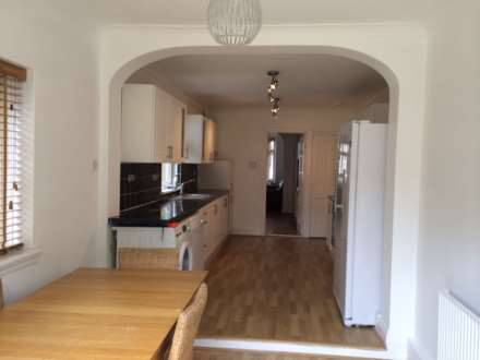 Whalebone Avenue, Chadwell Heath, Image 5