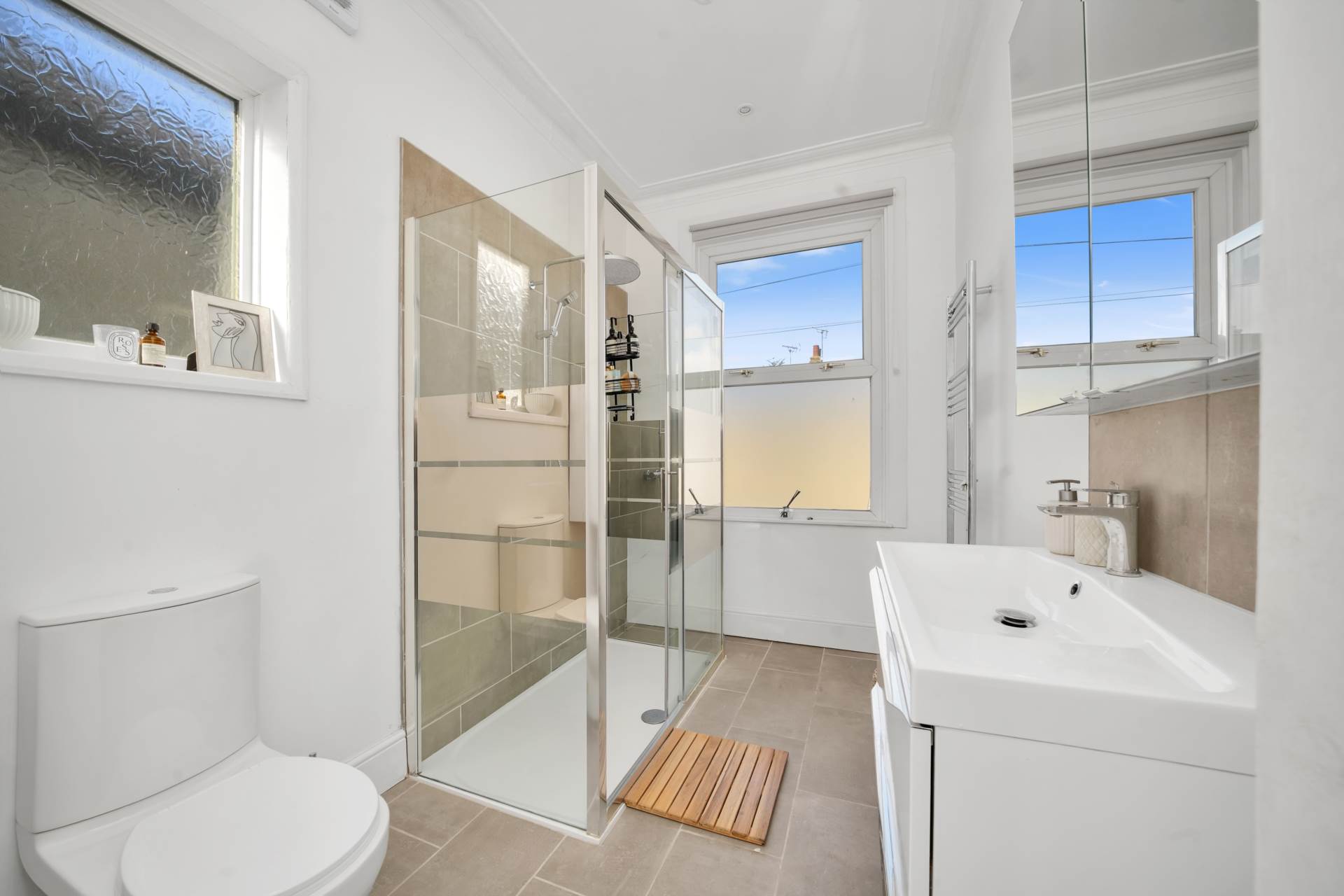 Thornhill Road, Leyton, E10, Image 15