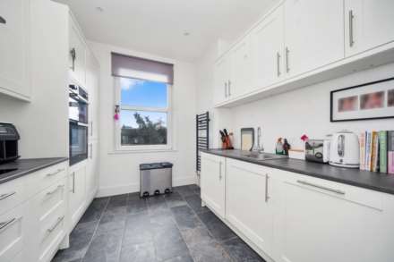 Thornhill Road, Leyton, E10, Image 12
