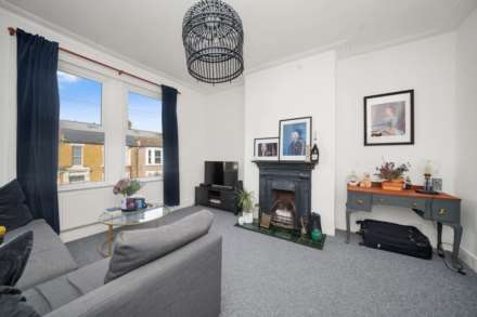 Thornhill Road, Leyton, E10, Image 2