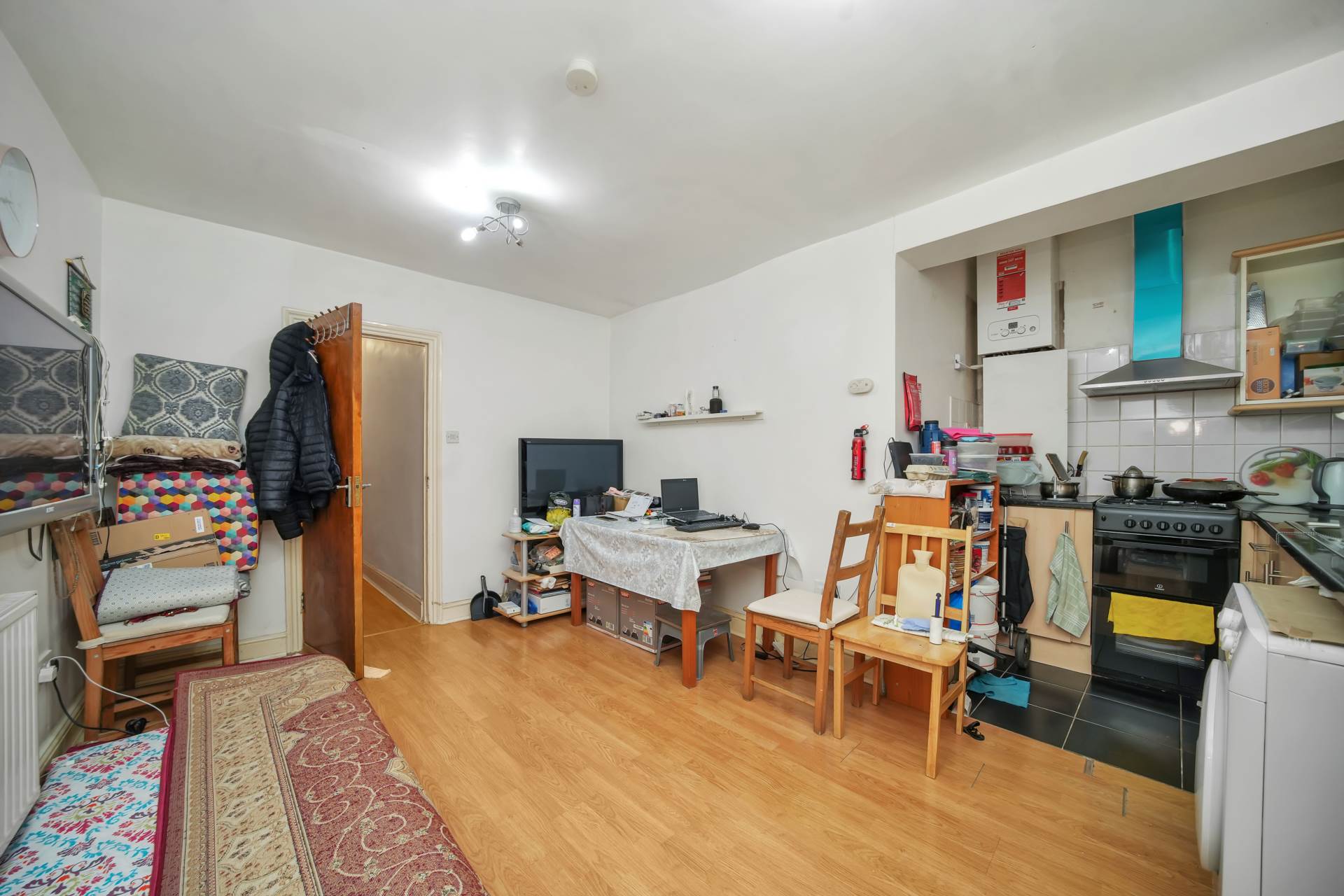Capworth Street, Leyton, Image 4