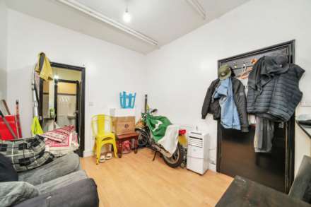 Capworth Street, Leyton, Image 11