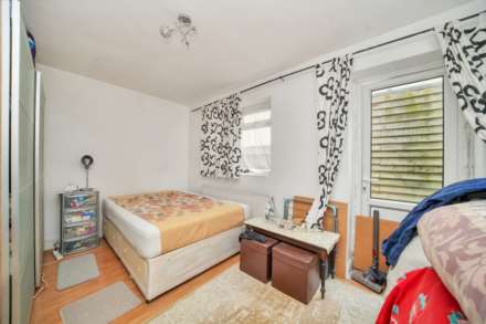 Capworth Street, Leyton, Image 8