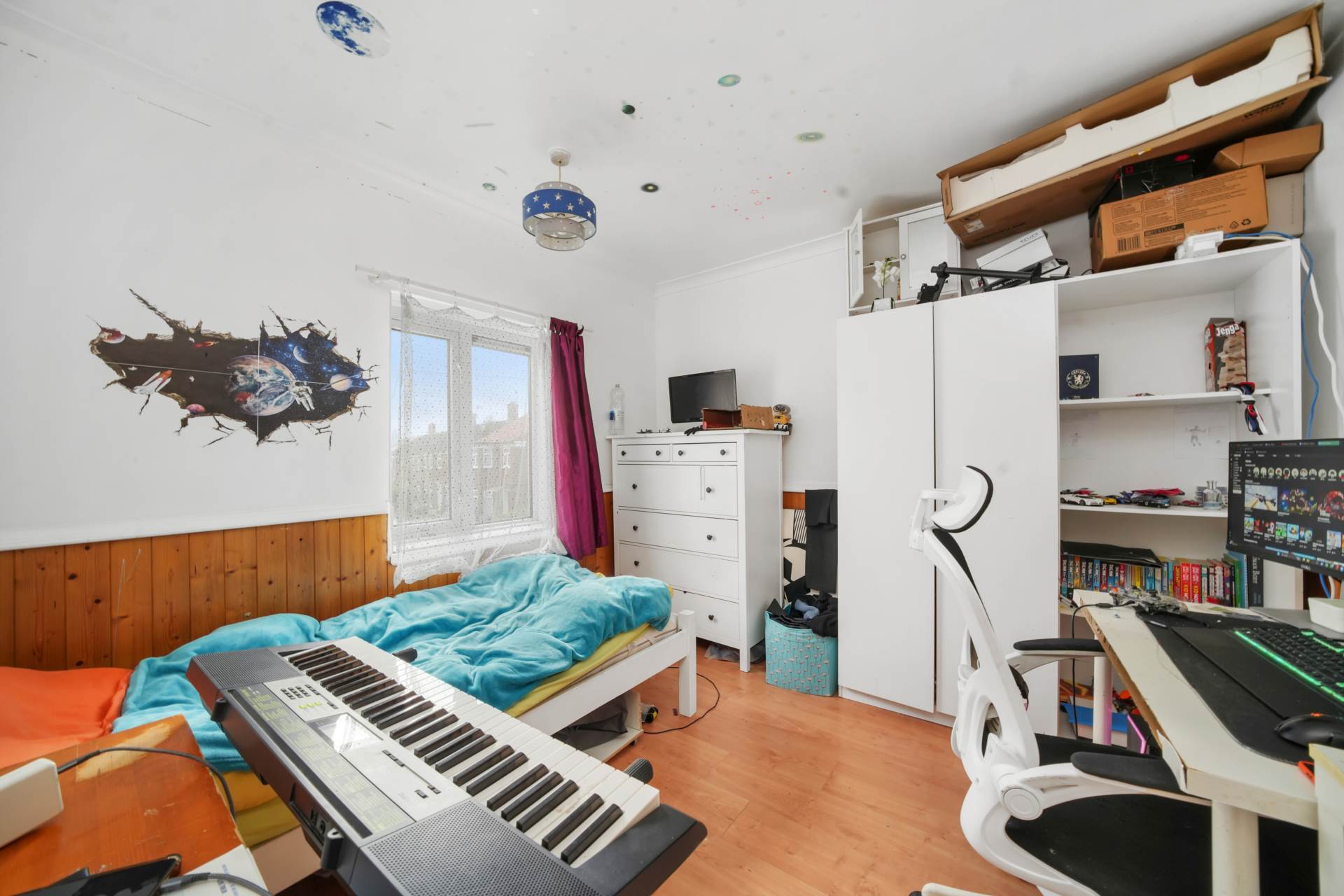 McEntee Avenus, Walthamstow, E17, Image 8