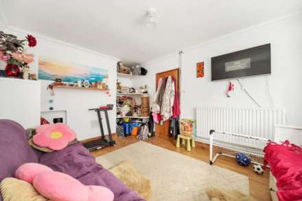 McEntee Avenus, Walthamstow, E17, Image 3