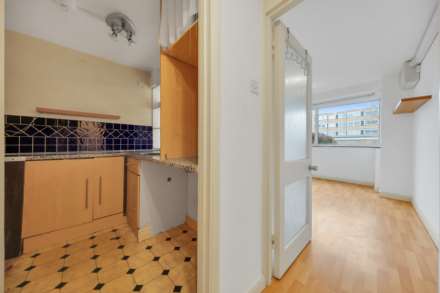 Queenswood Gardens, Leytonstone, Image 7