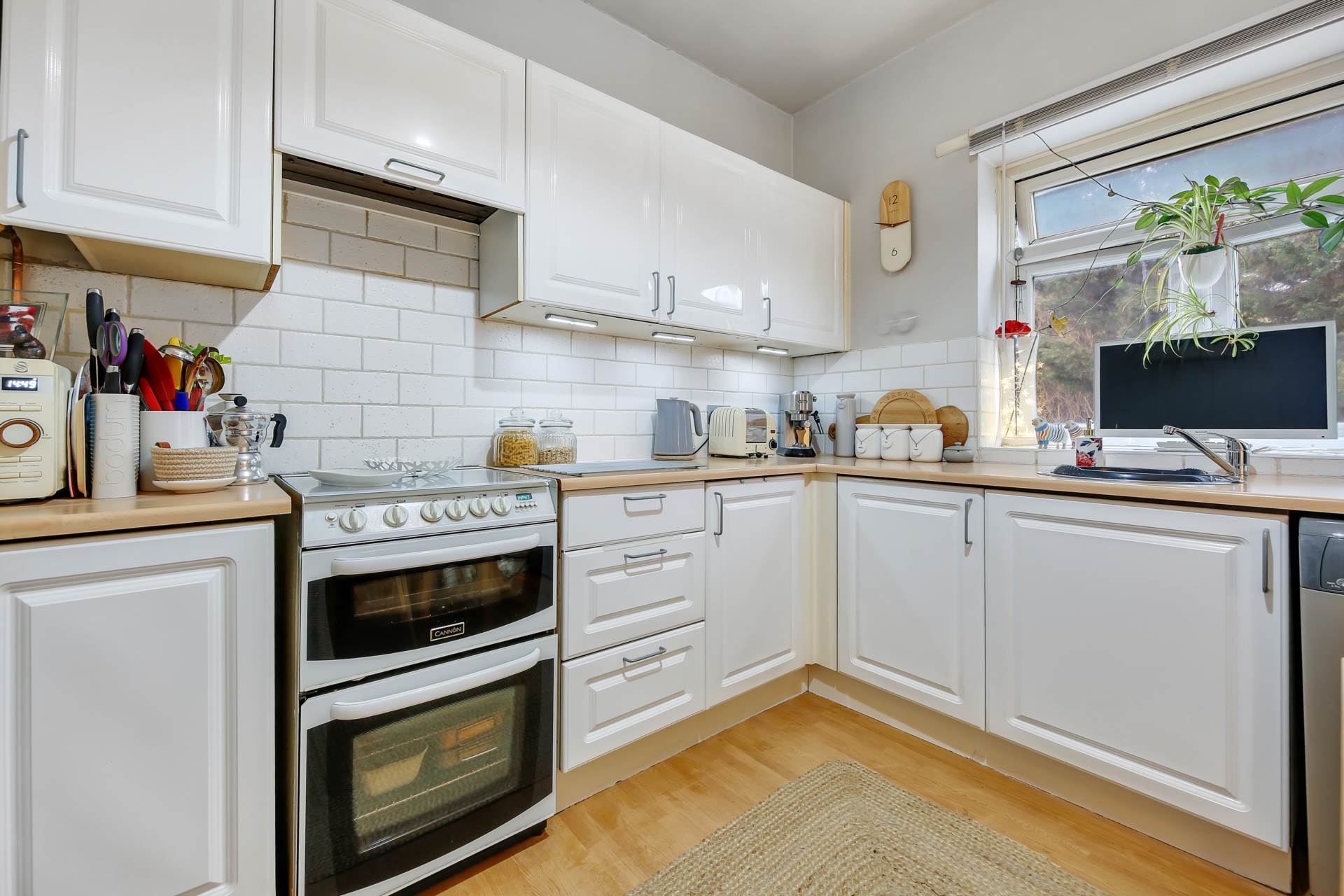 King Edward Road, Leyton, E10, Image 12