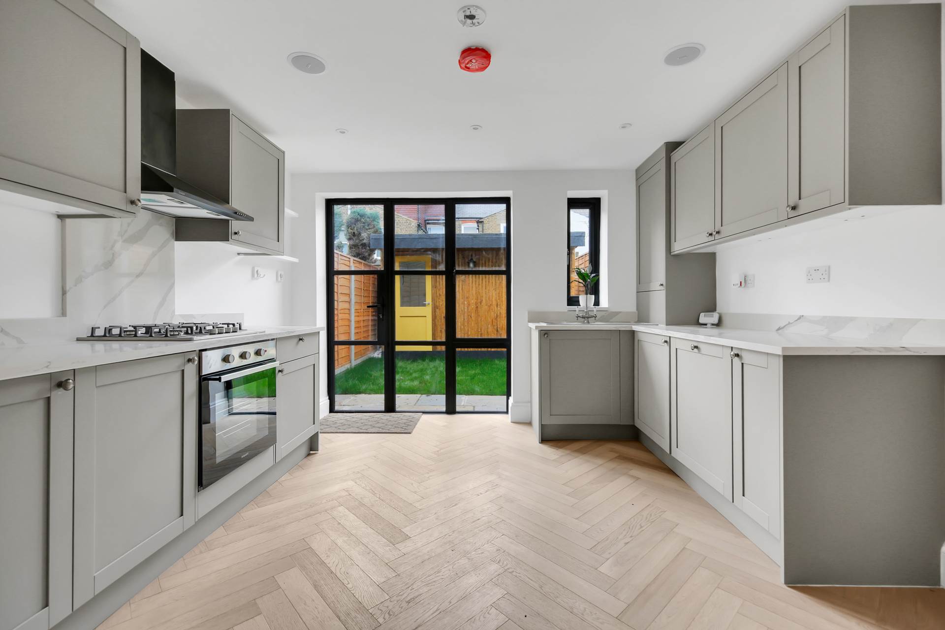 Goldsmith Road, London, E17, Image 1