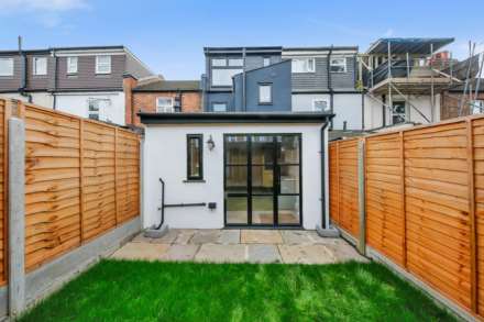 Goldsmith Road, London, E17, Image 19