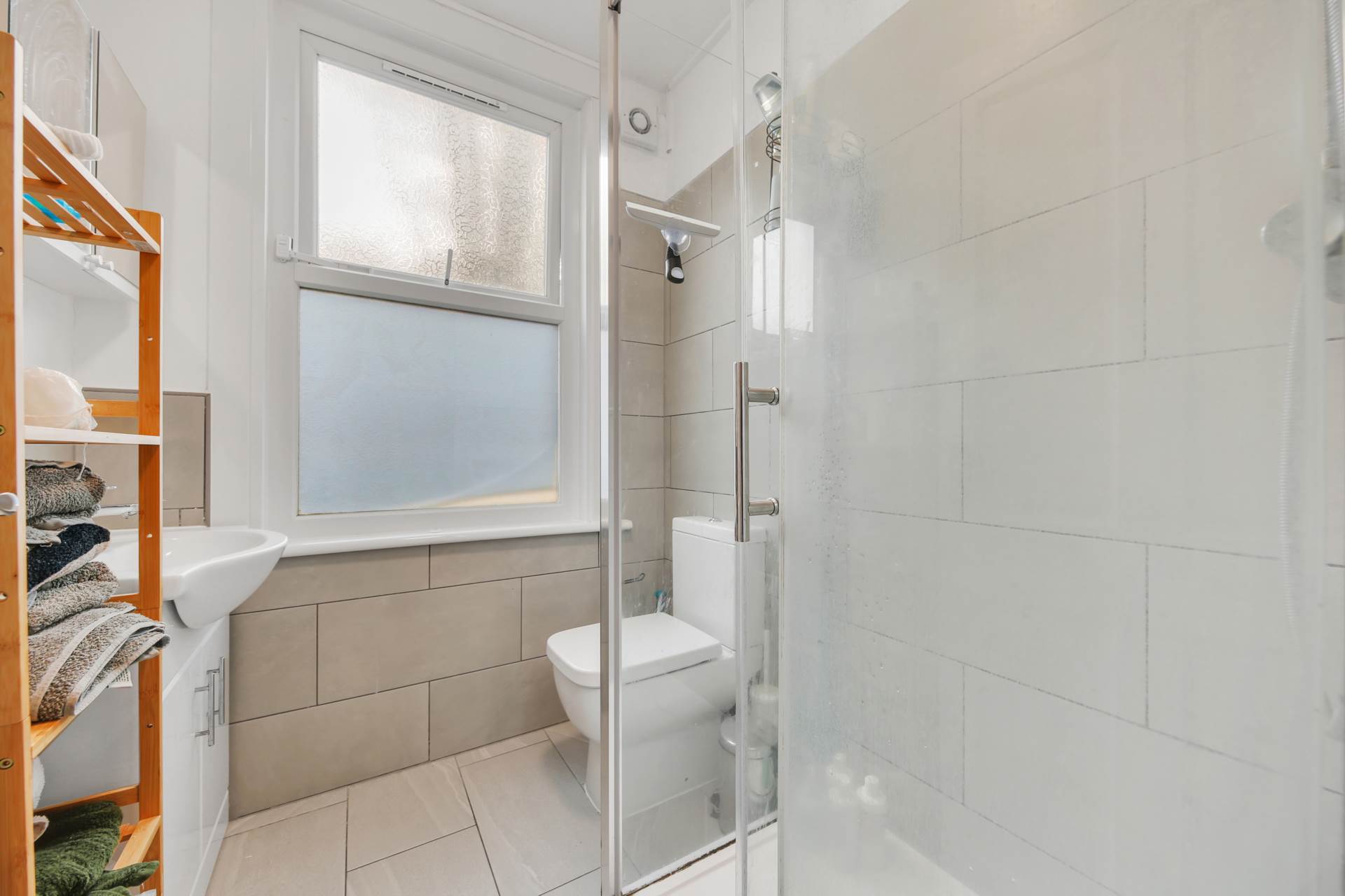 Goldsmith Road, Leyton, E10, Image 10