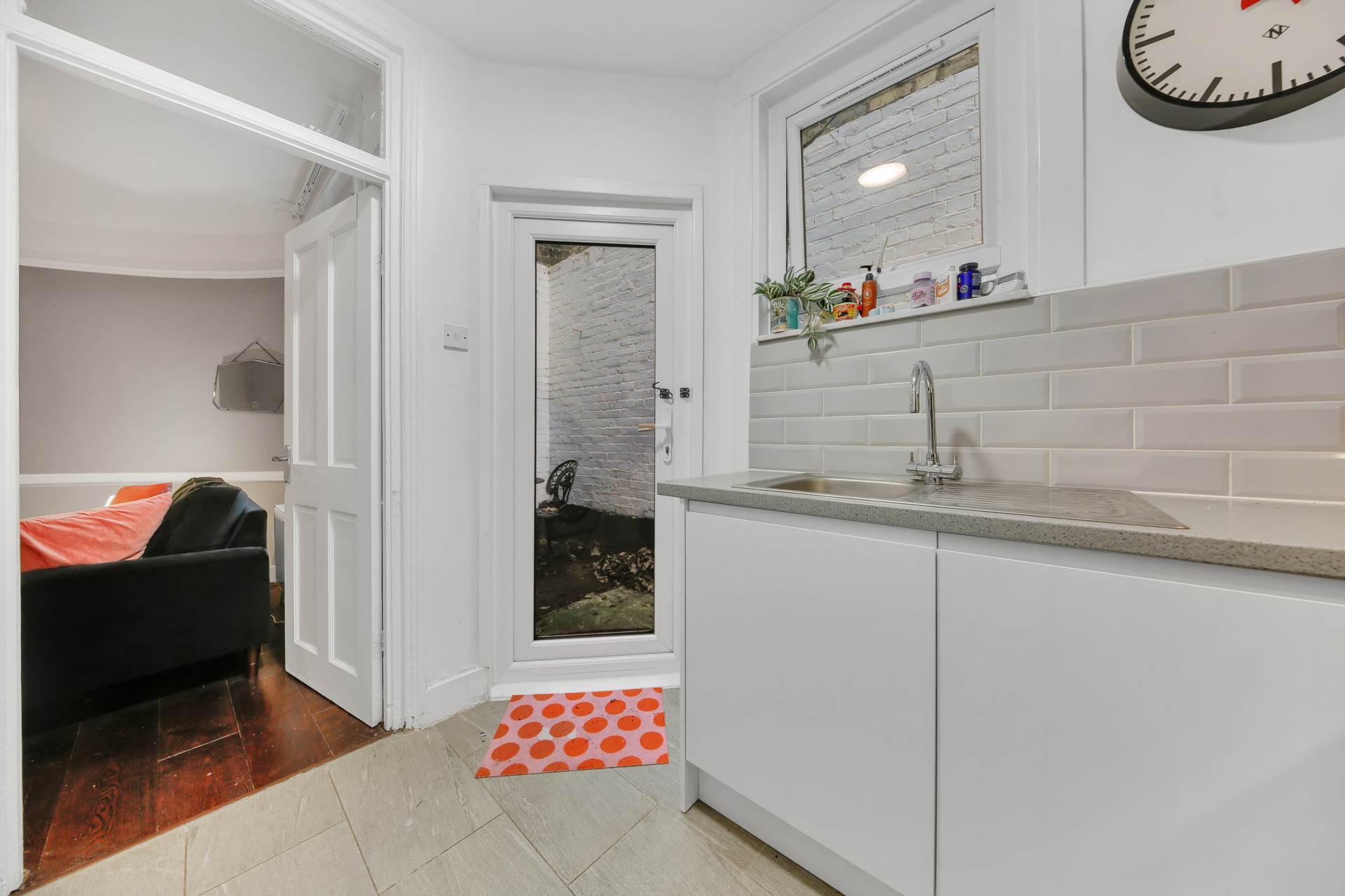 Goldsmith Road, Leyton, E10, Image 14