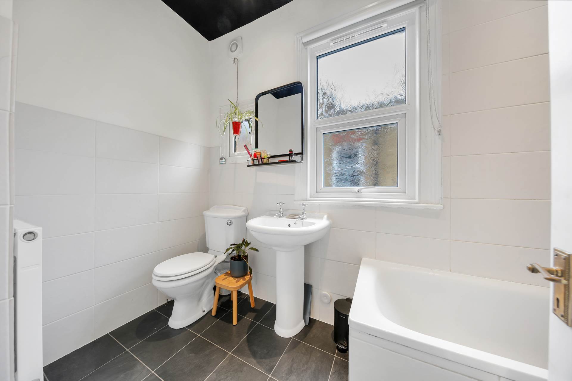 Clementina Road, Leyton, E10, Image 14